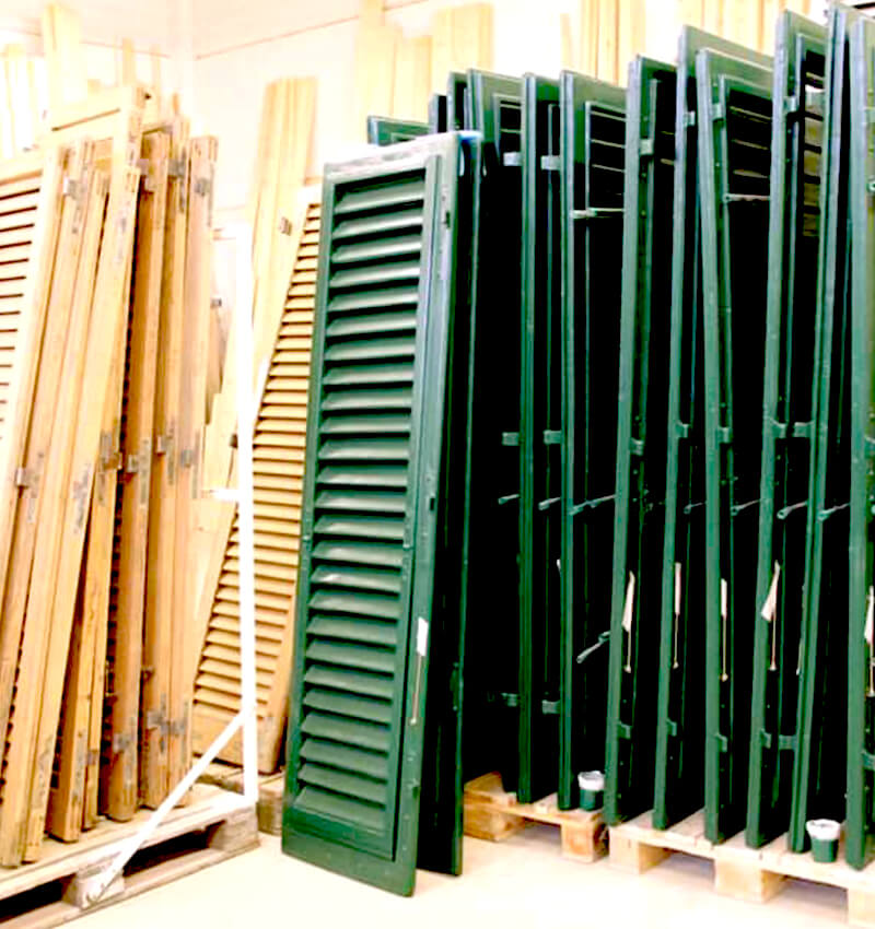 ebp-ravalement-facade-var-a38 Pourquoi est-il essentiel d’entretenir vos boiseries et ferronneries extérieures ?